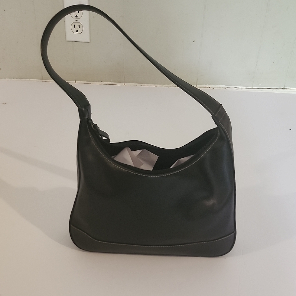 Nine West Elegant Black Leather Shoulder Bag